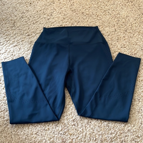 Small buffbunny vibe laser cut legging. Teal me more - Picture 6 of 6